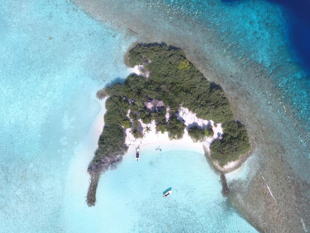 Ras Beach Inn Rasdhoo Exterior photo