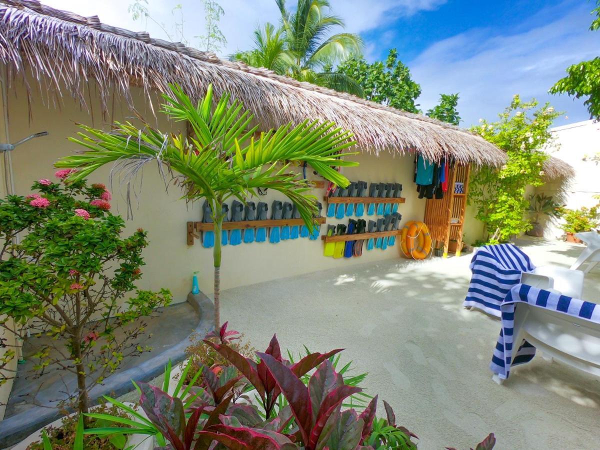 Ras Beach Inn Rasdhoo Exterior photo
