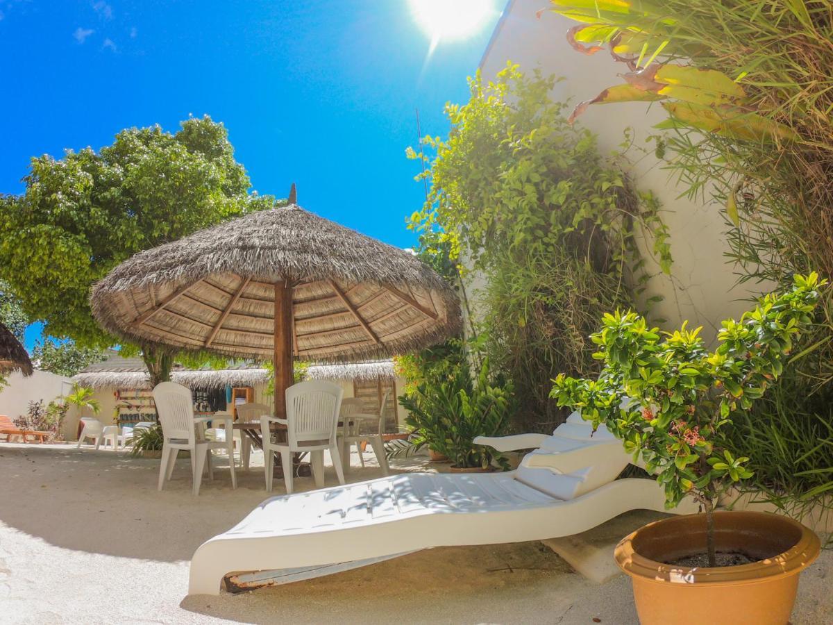 Ras Beach Inn Rasdhoo Exterior photo